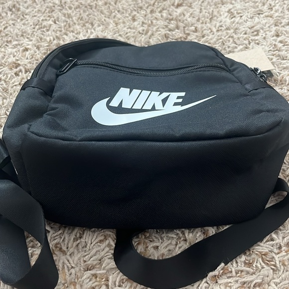 Nike Sportswear Futura 365 Mini Backpack NWT - Picture 6 of 9